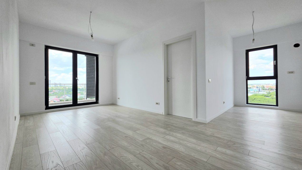 APARTAMENT CU TERASA GENEROASA SI VEDERE UNICA CATRE LAC – fotografia 3 din 11