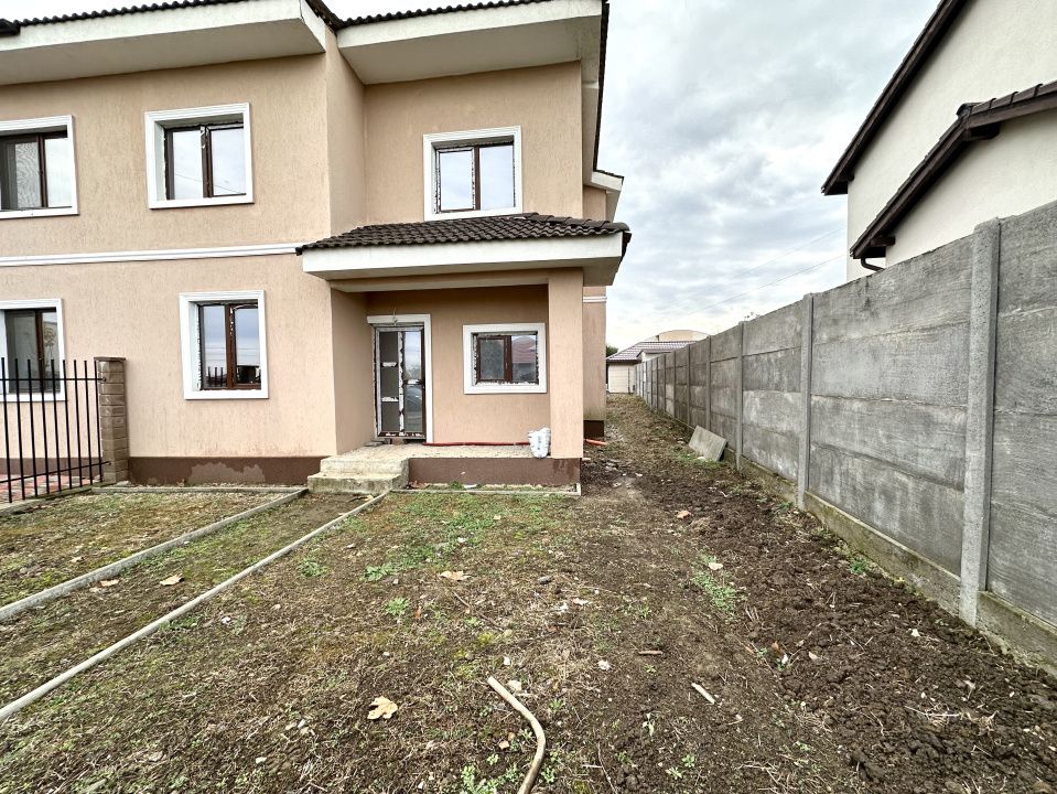 Duplex la roșu cu 5 camere, 127 mp utili 305 mp teren - Dumbravita – fotografia 12 din 12