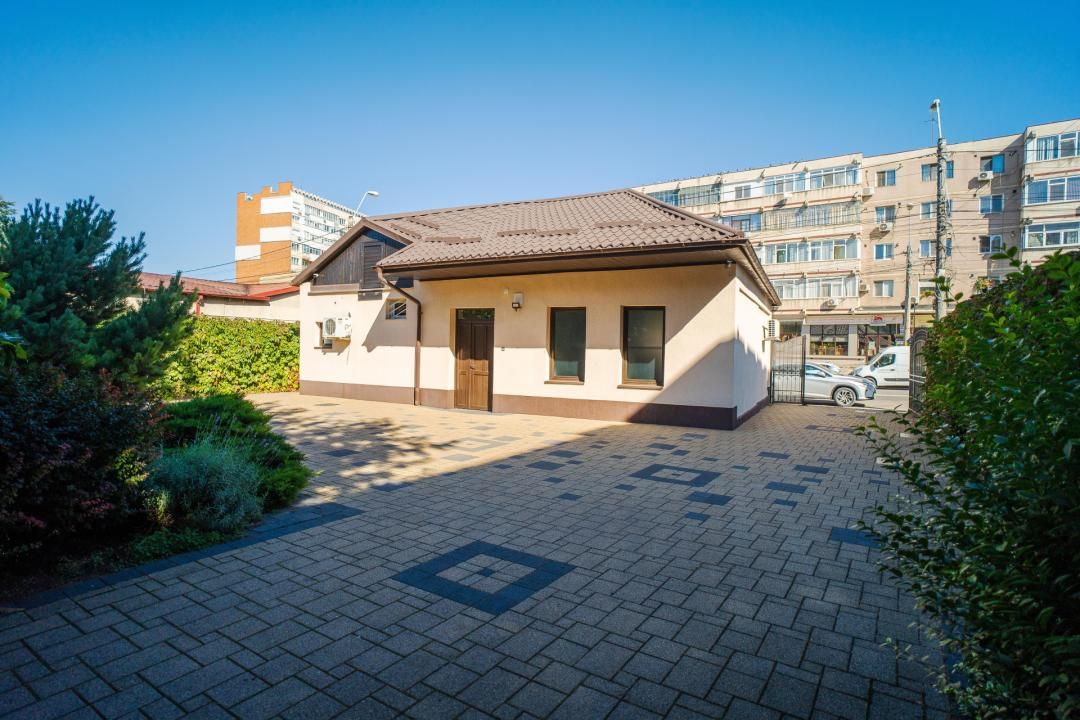 Vilă Grandioasă 650 mp+Spațiu Comercial 110 mp Tătărași Teren 968 mp – fotografia 4 din 20