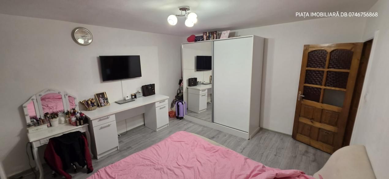 Apartament 2 Camere Decomandat – Micro 4, Târgoviște – foarte spațios – fotografia 5 din 12