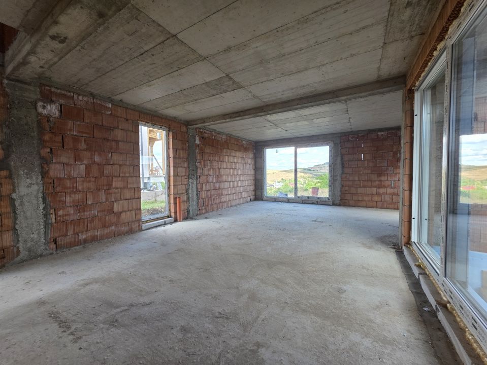 COMISION 0% | Casa individuala - la rosu | 135 mp utili | 586 mp | Corusu – fotografia 4 din 15
