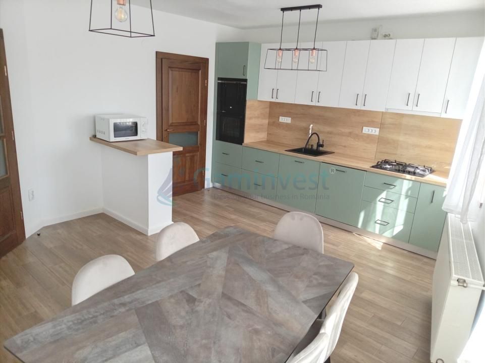 Casa de inchiriat in Oradea, zona Iosia, 235 mp – fotografia 2 din 13