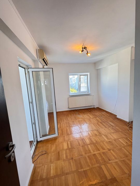 🏠 Apartament 3 Camere Tip Duplex – Ultracentral – Vedere La Mare – fotografia 8 din 17
