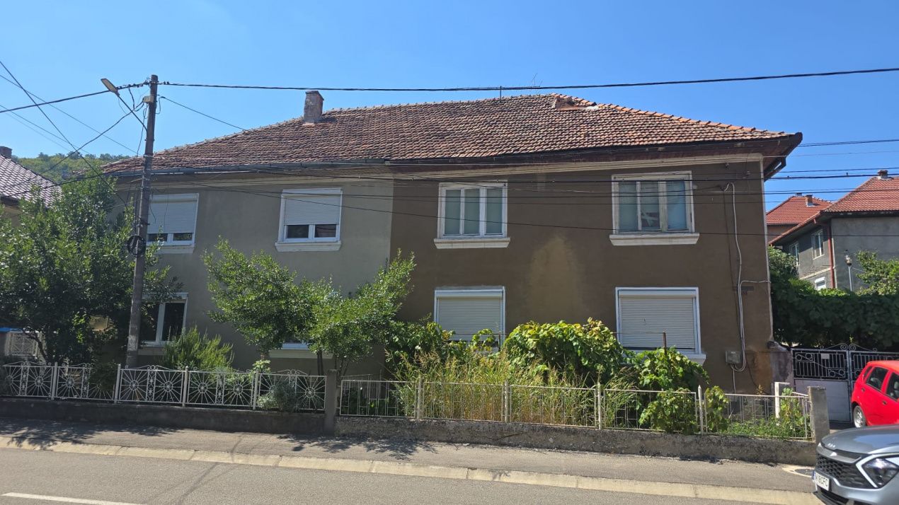 Casa individuala in Orsova - zona de Nord - Dunare – fotografia 2 din 9