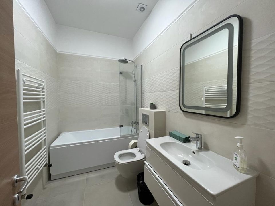Spatiu  birou modern zona Platinia – fotografia 8 din 10