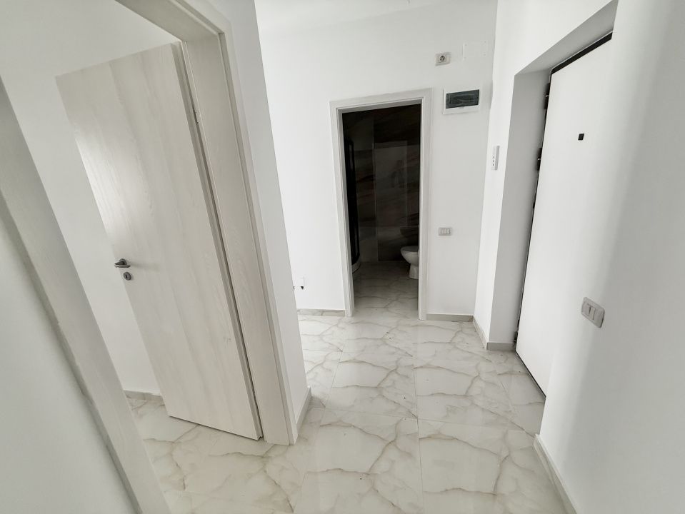 Garsoniera cartier Militari Residence - mutare imediata!! – fotografia 4 din 12