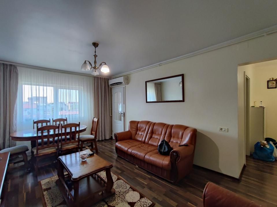Apartament 3 camere si loc de parcare de inchiriat in Inel 1 – fotografia 1 din 15