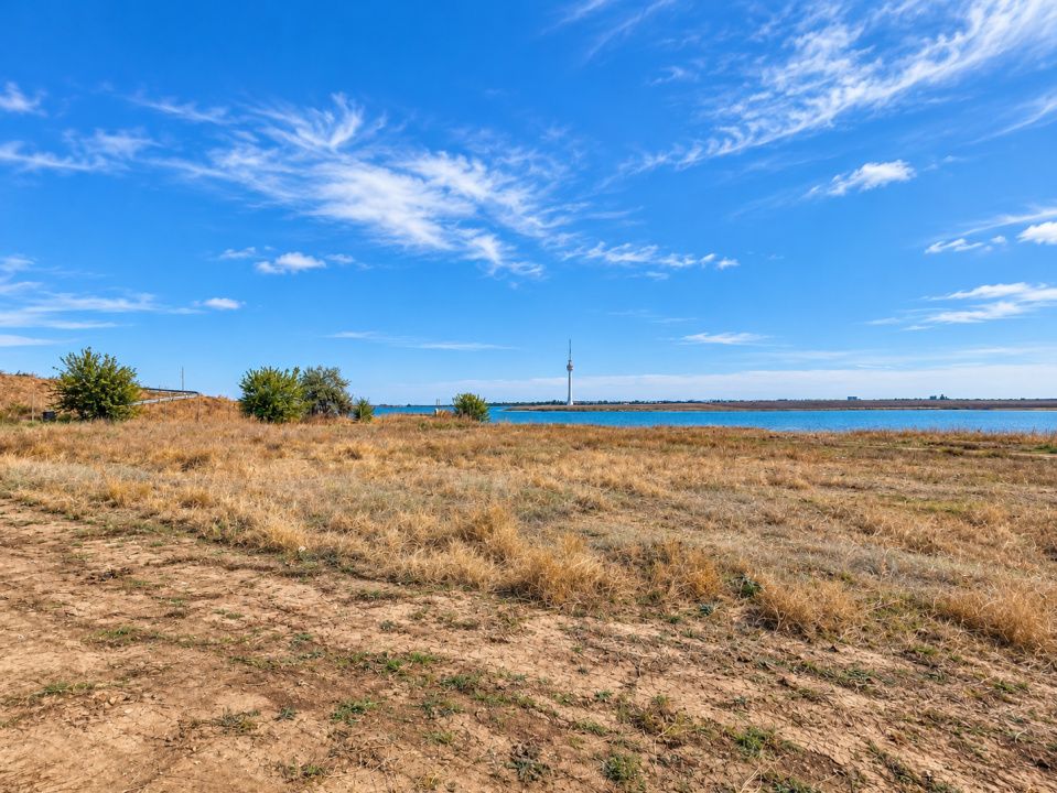 TERENURI DE VÂNZARE ÎN TECHIRGHIOL – VEDERE SPRE LAC | 150ML PANA LA LAC – fotografia 1 din 4