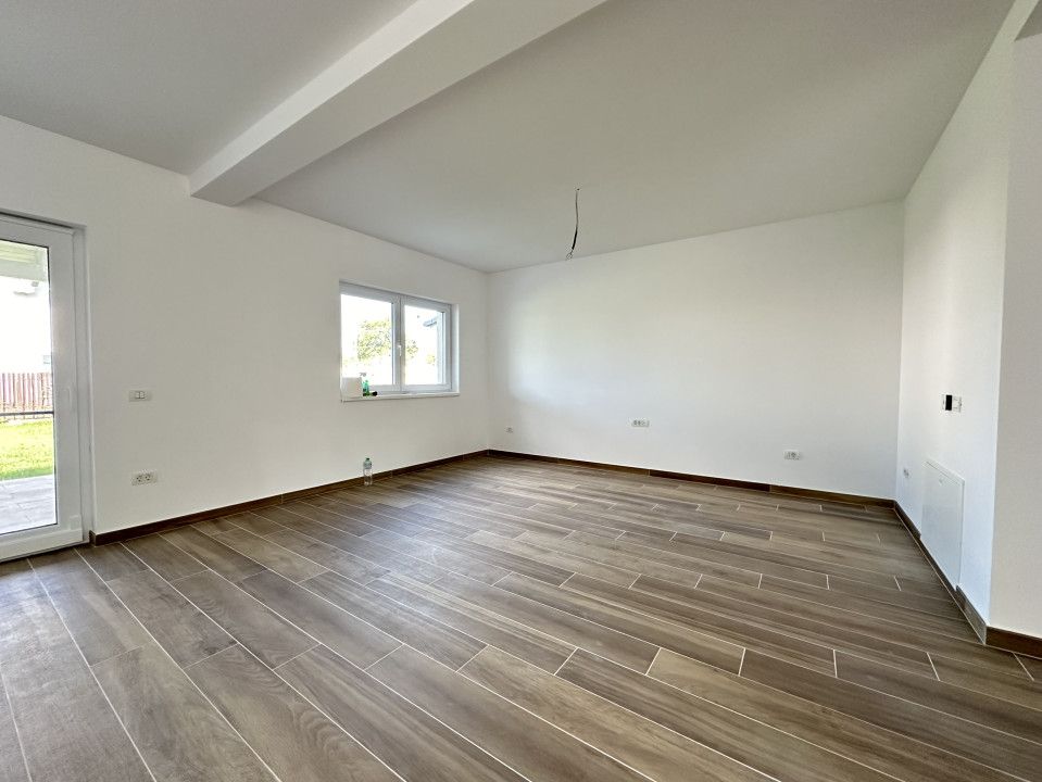 Casa insiruita moderna, 4 camere, 105 mp utili - Sanandrei – fotografia 1 din 12