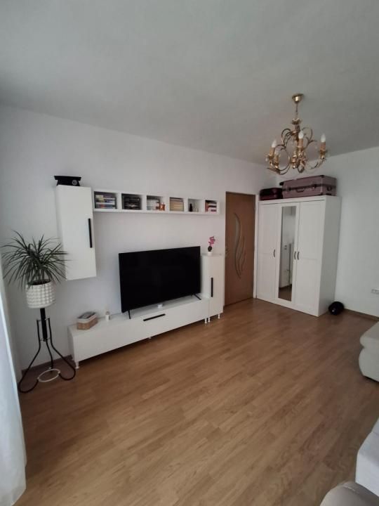 Apartament 2 camere decomandate, 60 mp, zona Porii! – fotografia 2 din 8