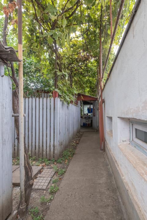 Casă din cărămidă, cu garaj și curte proprie – zona centrală Constanța – fotografia 15 din 21