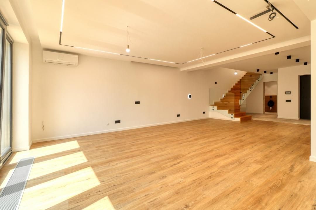 NEW CONCEPT HOUSE | 235 MP UTILI | OPEN SPACE & TERRACES – fotografia 7 din 33