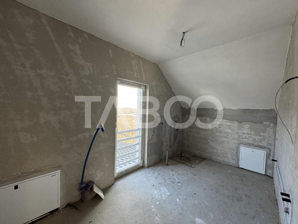 Casa individuala de vanzare cu teren generos- predare la alb – fotografia 14 din 15