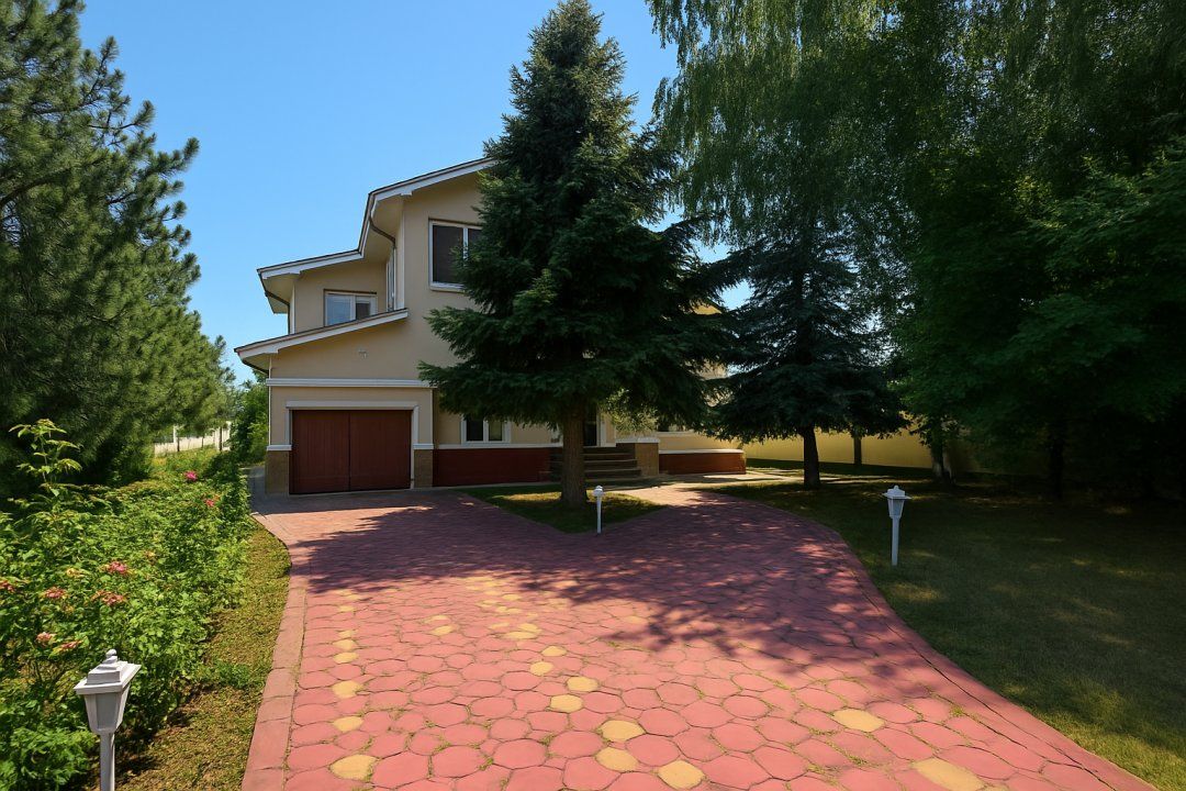 Grand Residence | 4.500 mp teren pe stradă principală – fotografia 2 din 24