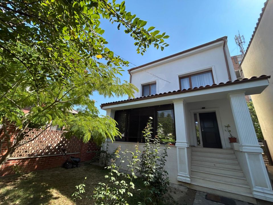 Casa P+1+M, 370 MP teren, 225 MP utili, Central – fotografia 1 din 15