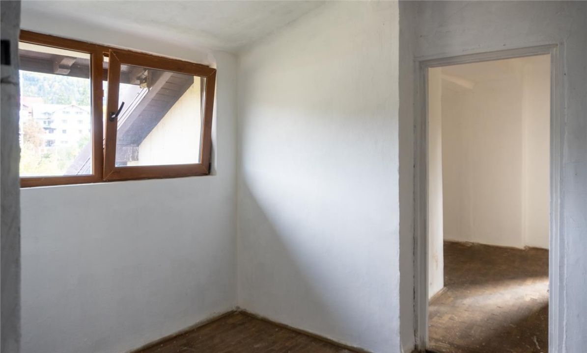• Oportunitate Unică Predeal: Proprietate Mixtă (Comercial + Vilă) -Centru – fotografia 27 din 33
