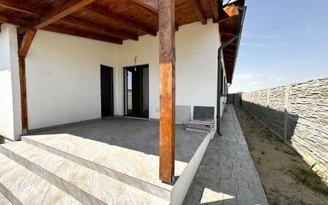 Duplex 3 camere, 91 mp utili, 351 mp teren - Sag