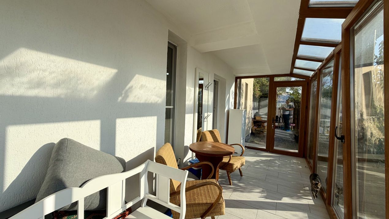 Casa de vânzare în Tunari – 3 dormitoare, curte proprie și 2 locuri de parcare – fotografia 8 din 18