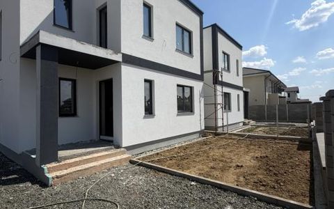 Duplex, despartit prin camera tehnica, 4 camere, 111mp utili in Giroc