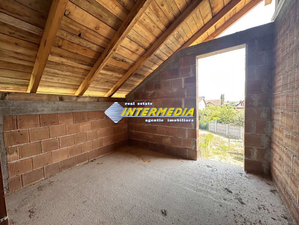 Vanzare Casa Individuala P+M la Rosu cu 345 mp teren si utilitati in Alba Iulia – fotografia 8 din 17