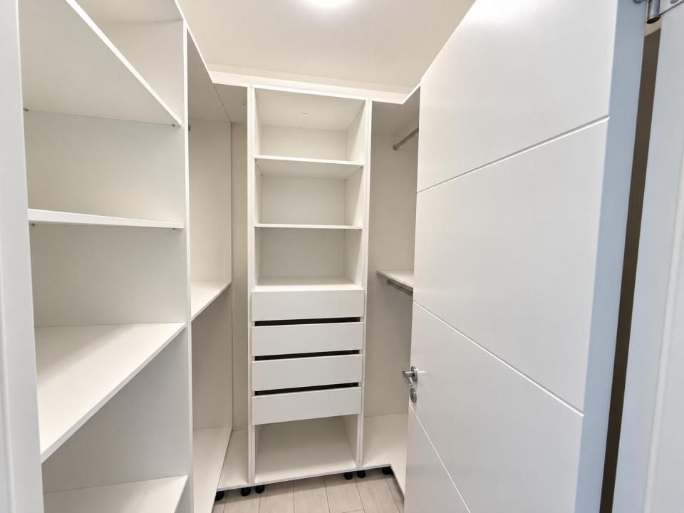 Apartament 2 camere | Vedere panoramica lac | Dressing – fotografia 6 din 13
