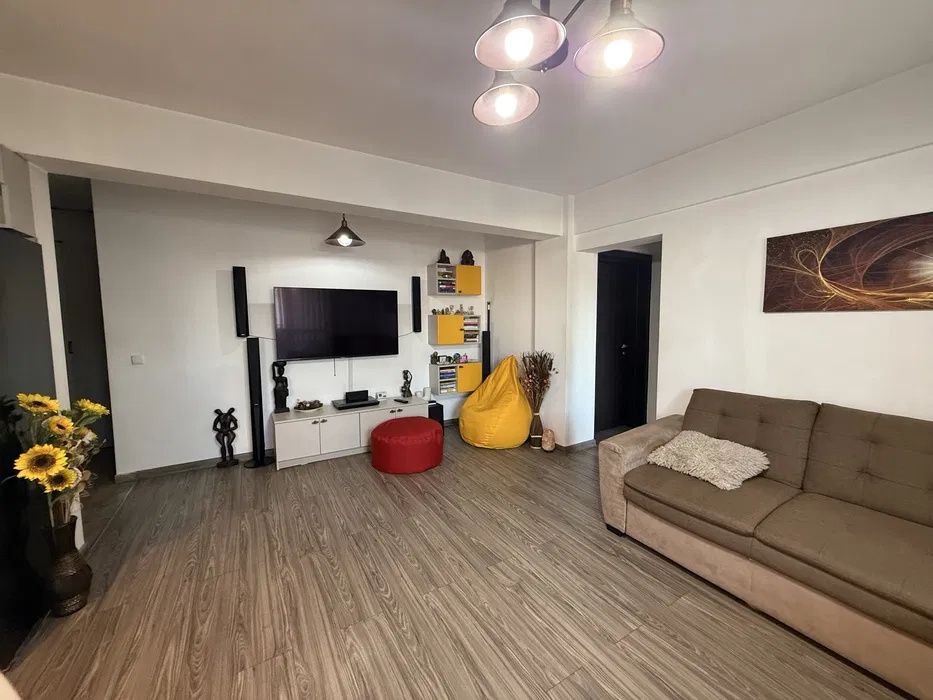 Apartament mobilat | 3 camere | parcare | zona Bucium – fotografia 1 din 6