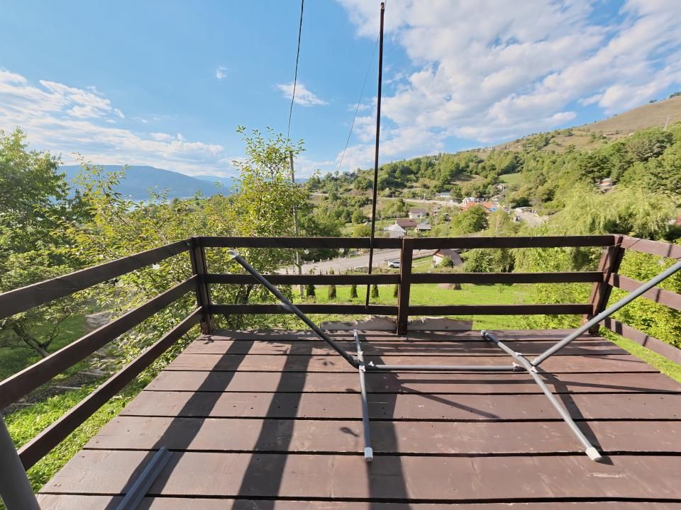 Doua case turistice cu vedere la lac si padure - Buhalnita – fotografia 18 din 23