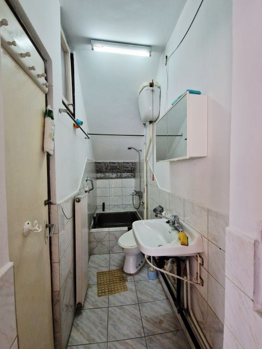 Casa cu o curte comuna  in piata 1848 – fotografia 17 din 29