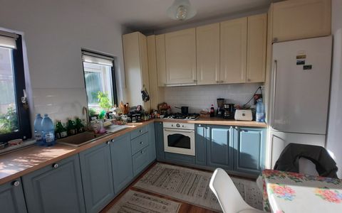 Casa cuplata, finisata, 130 mp utili, 5 camere, zona linistita