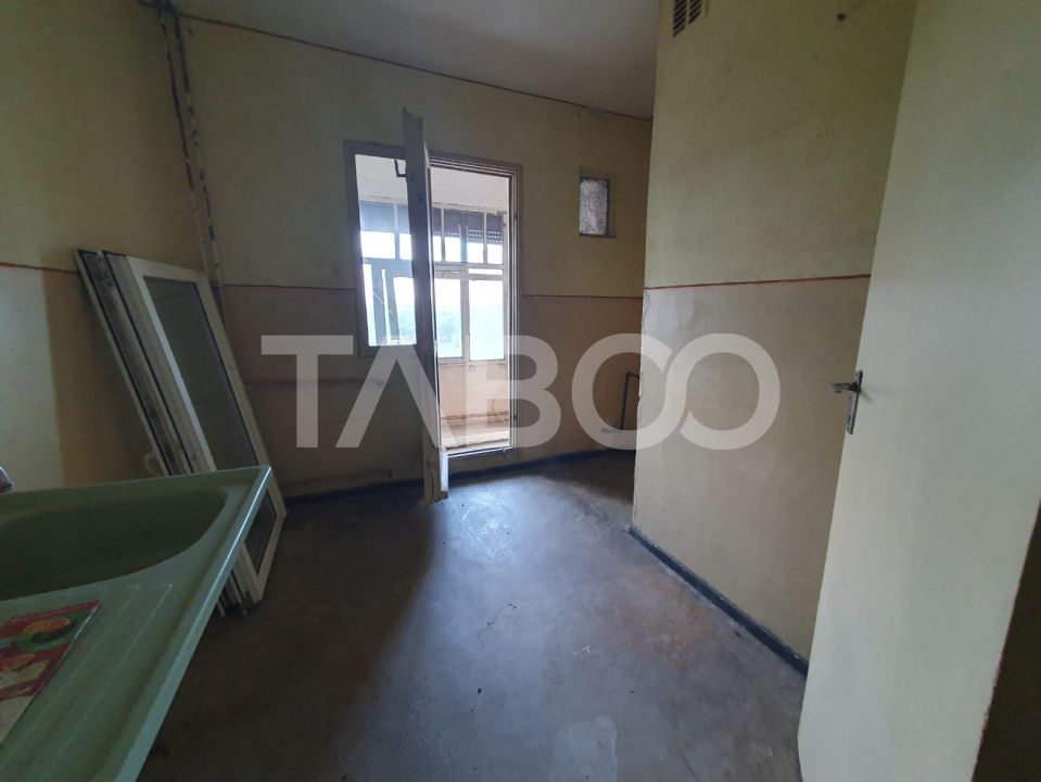 Apartament 2 camere decomandat 45 mp utili zona Plopului – fotografia 4 din 4