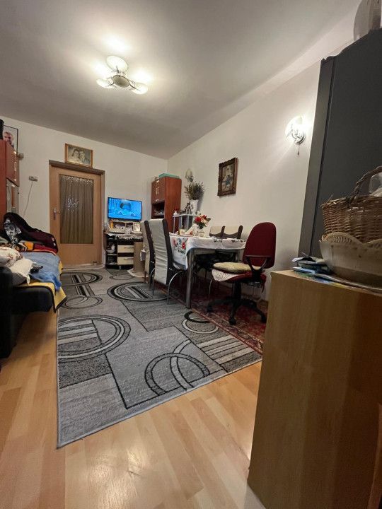 Casa cu 2 camere, 43 mp, cu curte comuna - zona Timocului – fotografia 1 din 6