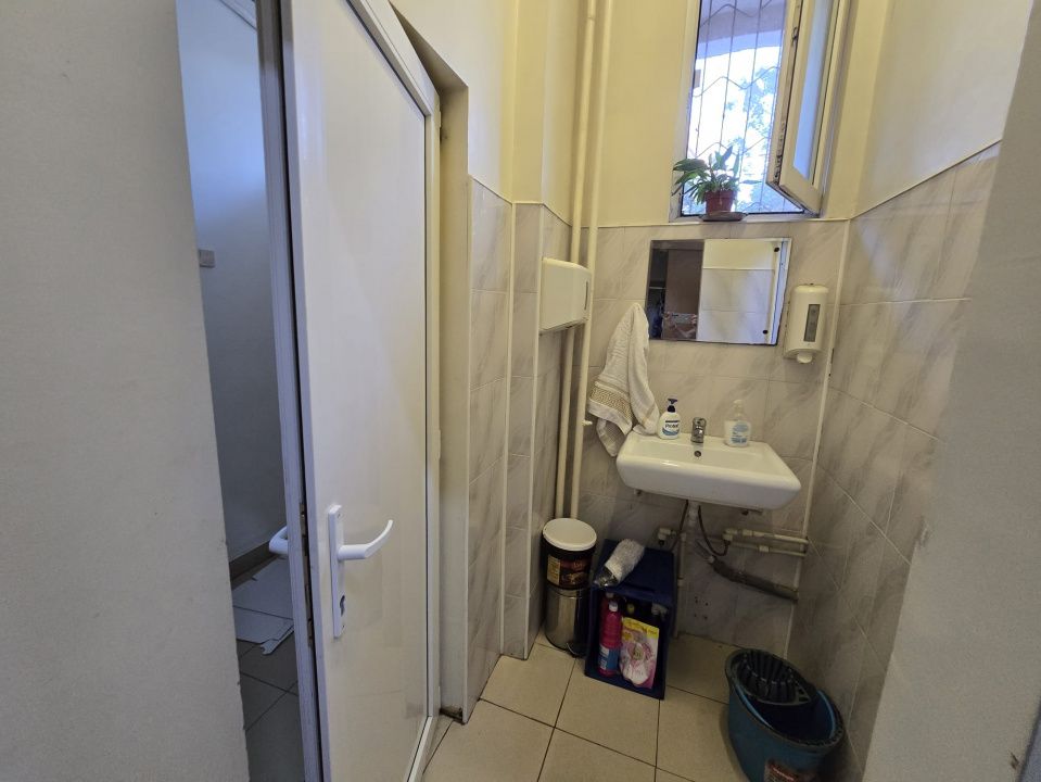 VANZARE SPATIU COMERCIAL PARTER  ZONA 9 MAI – fotografia 15 din 17