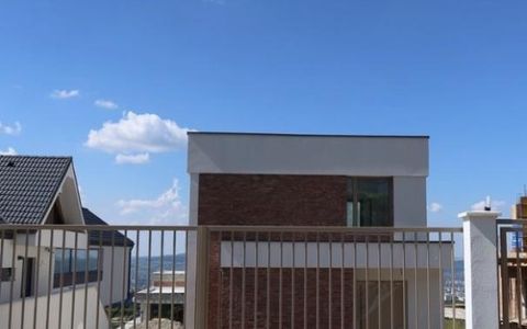 Casă individuală premium cu panoramă superbă asupra orașului Zona Wanderland