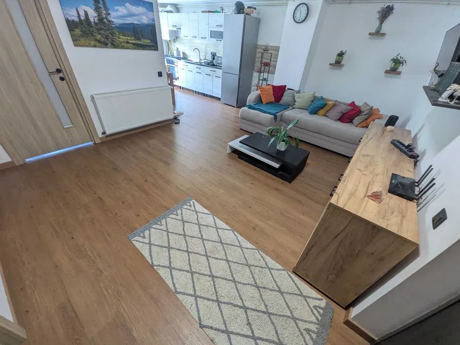 Apartament 3camere+2 locuri de parcare subterana, 63mp utili, zona Sesul de Sus! – fotografia 1 din 8