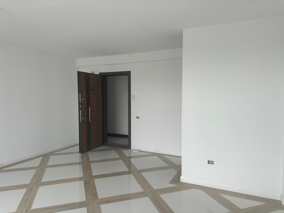 Apartament 2 camere de vânzare | Tomis Plus | Locație premium – fotografia 3 din 9