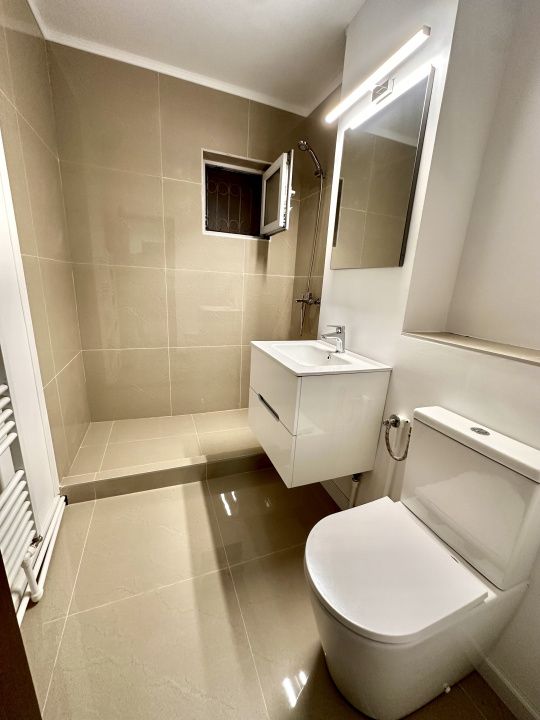 Apartament 2 camere decomandat | 1 Baie | 1 Balcon | 52 mp | Cetate | – fotografia 2 din 9