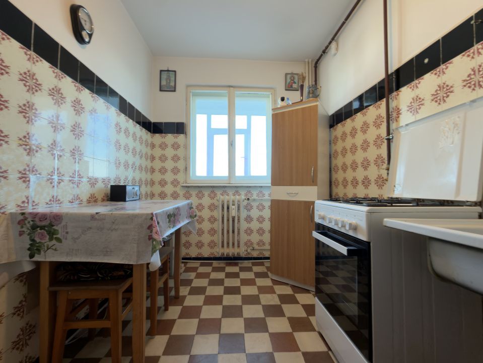 Apartament cu 2 camere Constanta, Tomis Nord, 6/10, decomandat, GAZE – fotografia 13 din 15