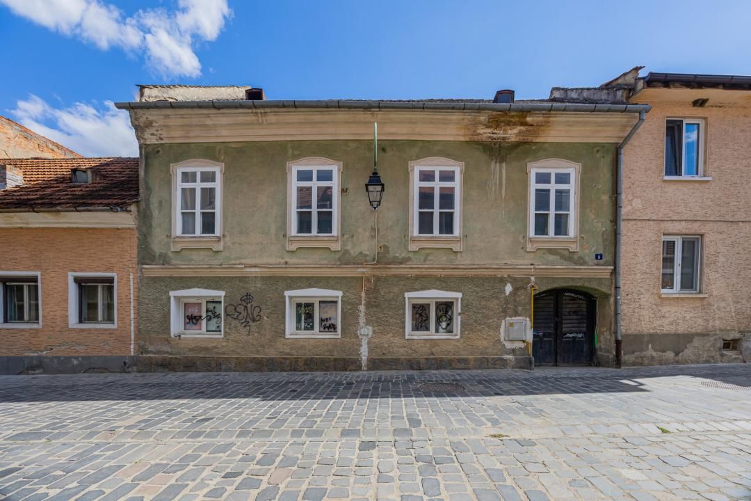 Proprietate rară Ultracentral Brasov –  Proiect cu Autorizație – fotografia 2 din 30