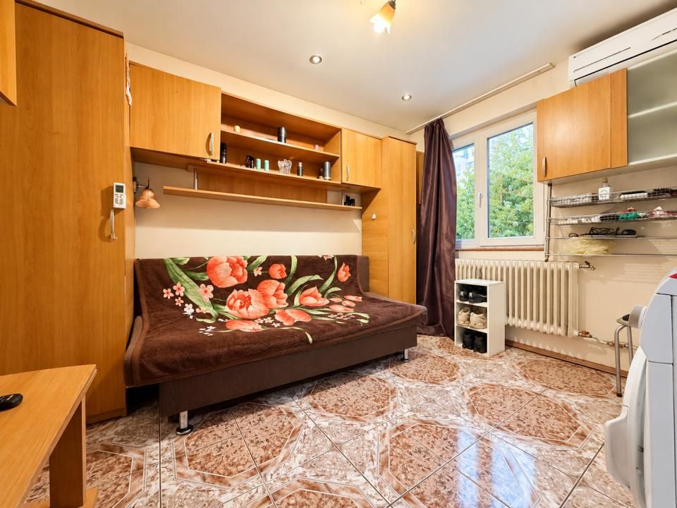 Garsoniera , 15 mp, etaj 3, mobilata si utilata - Zona Sagului – fotografia 1 din 5