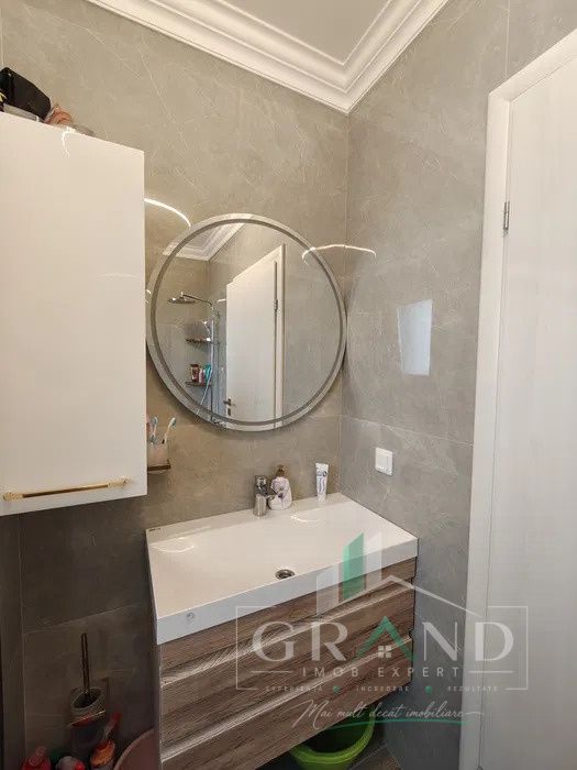 APARTAMENT PREMIUM | 3 CAMERE | 71 MP+TERASĂ 8 MP | VIVO–RĂZOARE – fotografia 5 din 7