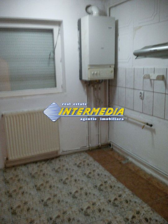 Apartament cu 2 camere de vanzare Sebes – fotografia 1 din 4