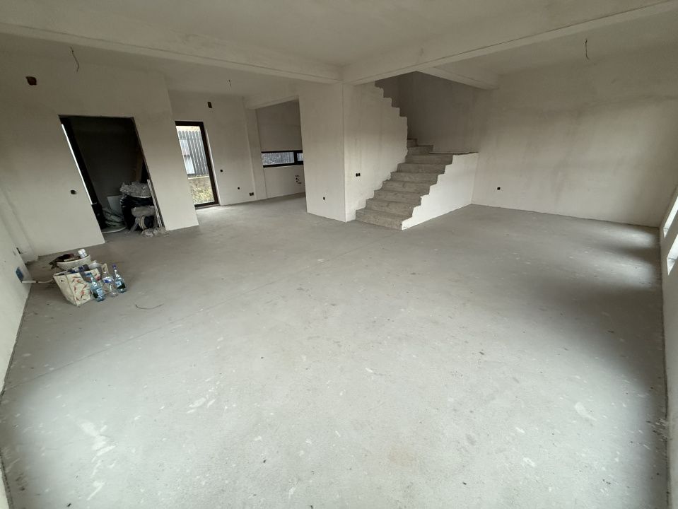 EXCLUSIVITATE !! COM 0% !! De vânzare duplex 4 cam 160 mpu D+P+E str Oasului – fotografia 9 din 31