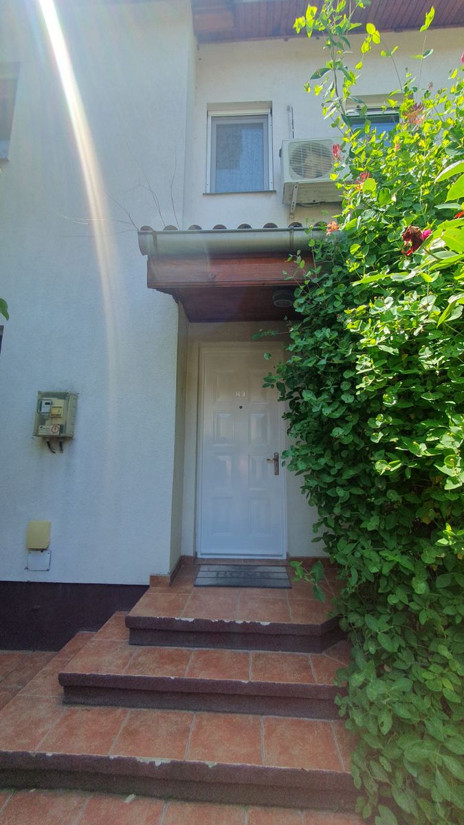 Închiriere casă 3 camere, ansamblul rezidential Class, Pipera, Tunari – fotografia 2 din 18