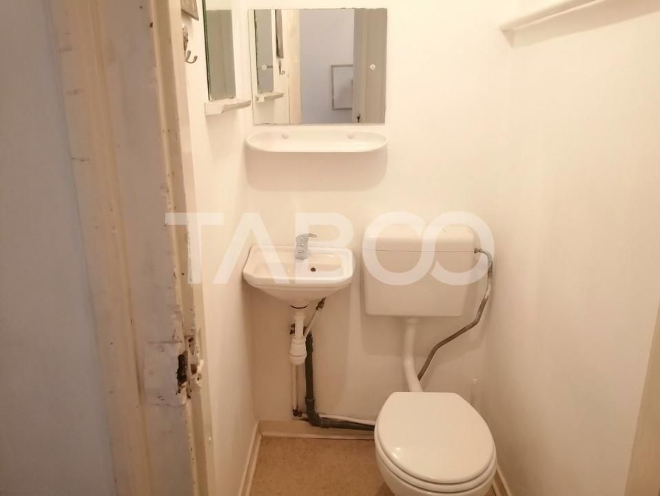 Apartament de vanzare la casa 2 camere zona Orasul de Jos Sibiu – fotografia 4 din 6