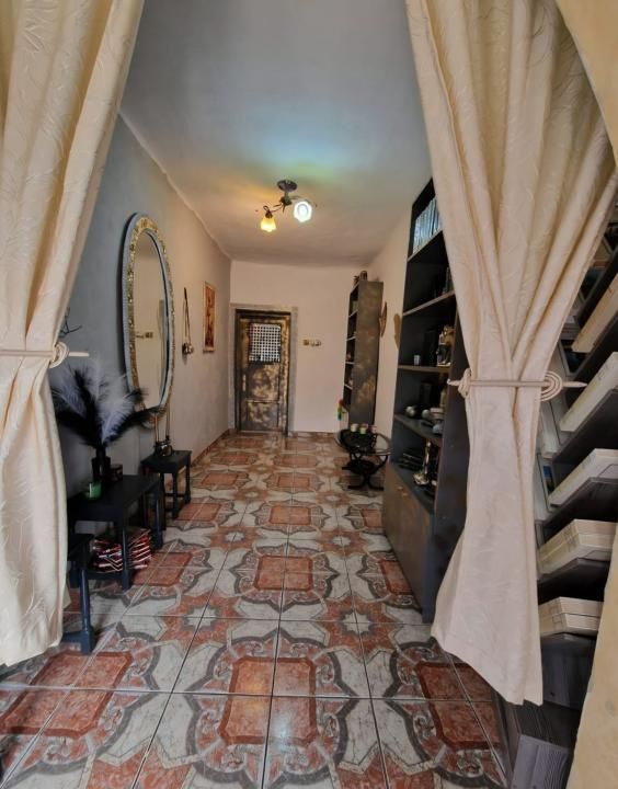 Casă Spațioasă 190 mp + Spațiu Comercial – Mircea Vodă, Dâmbovița – fotografia 13 din 19