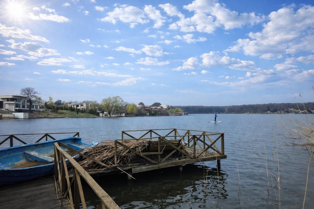 Refugiu exclusivist pe malul lacului Snagov – proprietate rară – fotografia 16 din 21