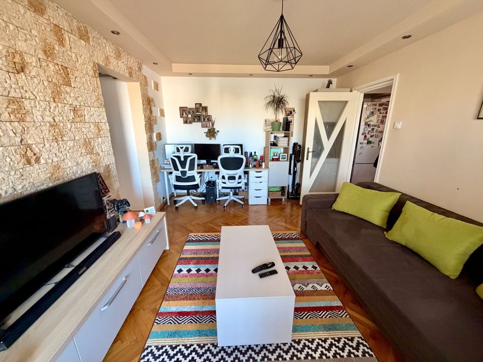 Apartament 2 camere, Astra, Etaj intermediar, loc parcare – fotografia 5 din 9