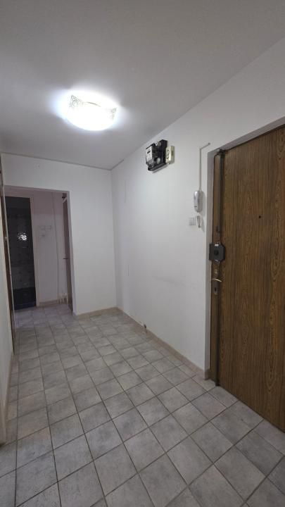 2 camere – Str. Murgeni - Titan - Basarabia - Bloc 1992 – fotografia 15 din 19