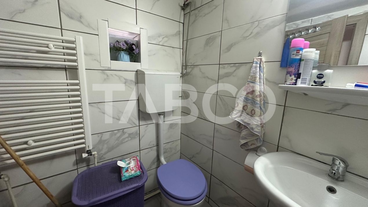 Apartament la casa 4 camere  pivnita curte privata zona Lazaret Sibiu – fotografia 16 din 17