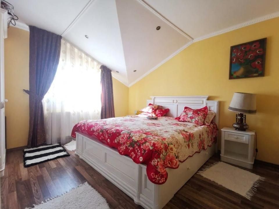 Casa de vanzare cu 4 camere, cartier Grigorescu, Oradea – fotografia 5 din 23